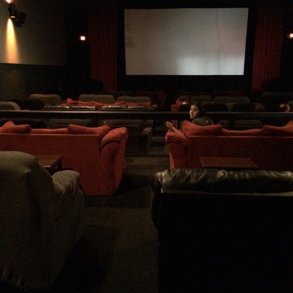 7/5/2015에 Teresa P.님이 Rosebud Cinema Drafthouse에서 찍은 사진