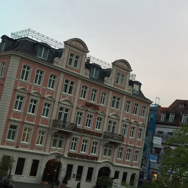 Foto diambil di City Partner Hotel Holländer Hof oleh Fábio A. pada 4/10/2017