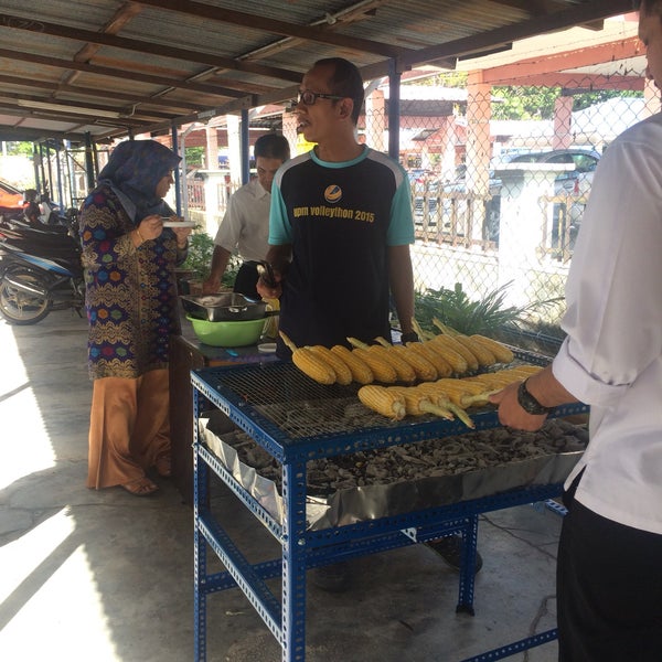 Mahkamah Majistret Teluk Intan - Building