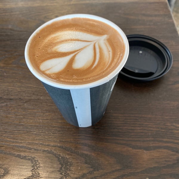 11/8/2019 tarihinde Jonathan H.ziyaretçi tarafından Groundwork Coffee Co.'de çekilen fotoğraf