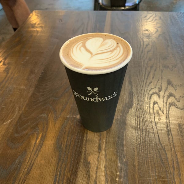 7/2/2019 tarihinde Jonathan H.ziyaretçi tarafından Groundwork Coffee Co.'de çekilen fotoğraf