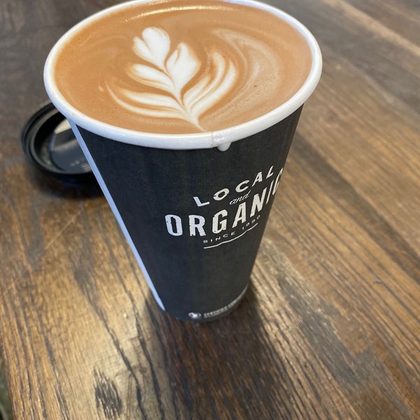 Das Foto wurde bei Groundwork Coffee Co. von Jonathan H. am 10/10/2019 aufgenommen