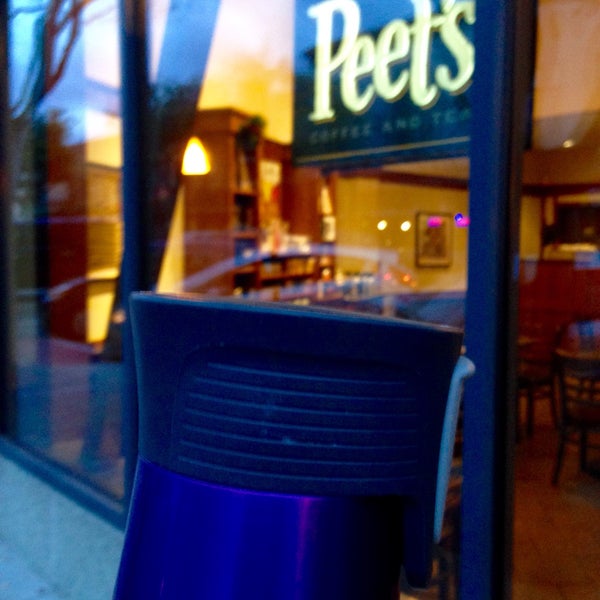 Photo taken at Peet&#39;s Coffee &amp; Tea by Rose A. on 12/3/2015
