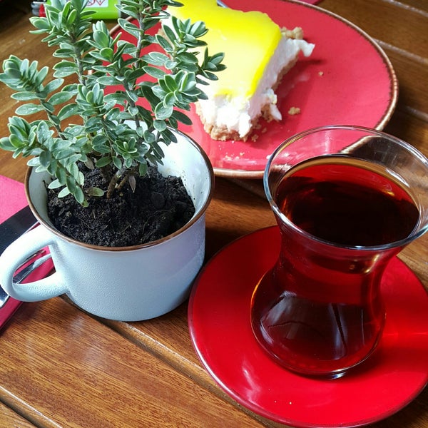 รูปภาพถ่ายที่ Inception Coffee โดย Öslem เมื่อ 9/27/2018