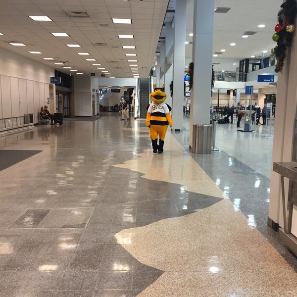 12/12/2015にRenata H.がソルトレイクシティ国際空港 (SLC)で撮った写真