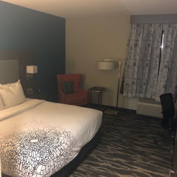 Photos At La Quinta Inn Suites Kokomo 1 Tip From 17 Visitors - 