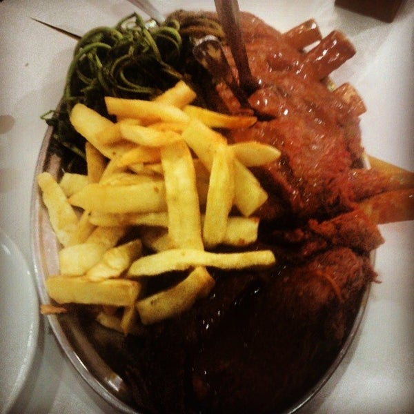 2/11/2014 tarihinde André C.ziyaretçi tarafından Restaurante Escondidinho'de çekilen fotoğraf