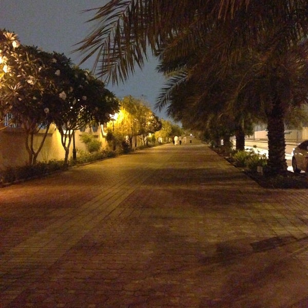 Foto tomada en King Abdullah Road Walk  por Hani D. el 4/26/2013