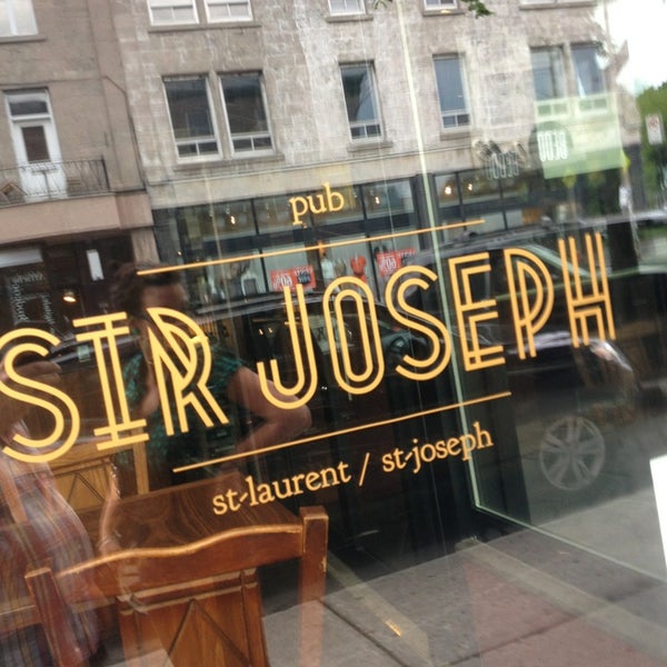 รูปภาพถ่ายที่ Pub Sir Joseph โดย Antoine G. เมื่อ 7/18/2013