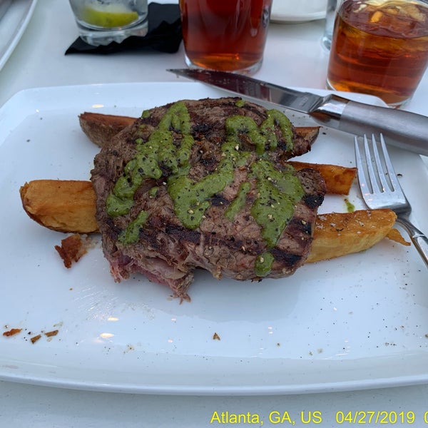 Снимок сделан в Campagnolo Restaurant + Bar пользователем J Scott O. 4/27/2019