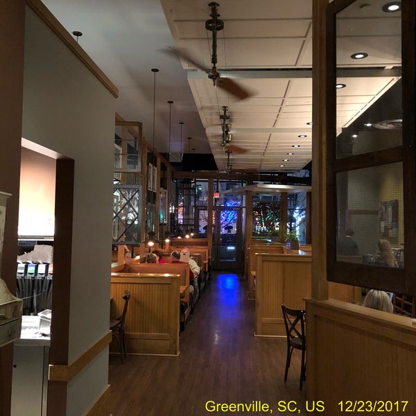 12/24/2017 tarihinde J Scott O.ziyaretçi tarafından Tupelo Honey Cafe'de çekilen fotoğraf