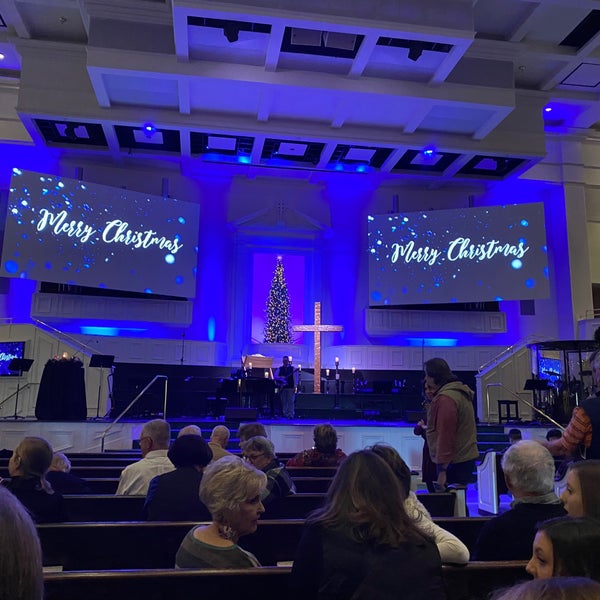 Снимок сделан в Taylors First Baptist Church пользователем J Scott O. 12/24/2019