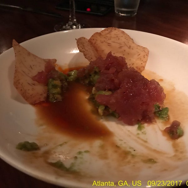 Das Foto wurde bei STK Steakhouse von J Scott O. am 9/24/2017 aufgenommen