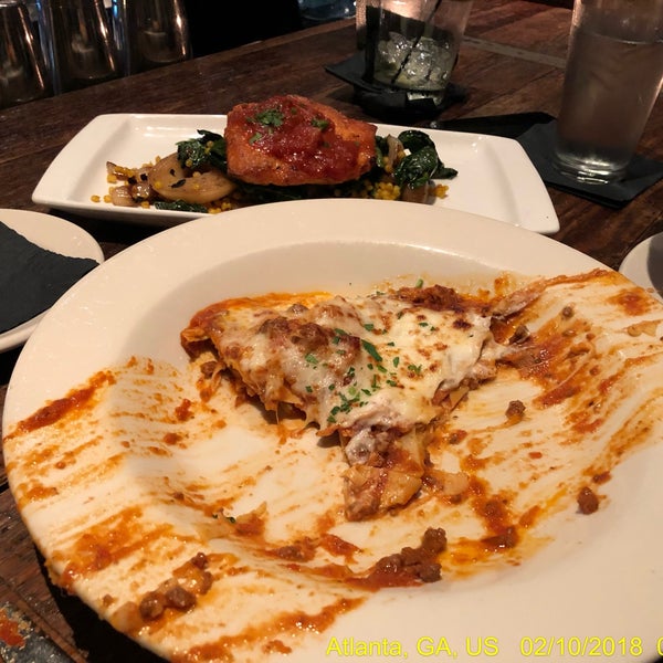 รูปภาพถ่ายที่ Campagnolo Restaurant + Bar โดย J Scott O. เมื่อ 2/11/2018