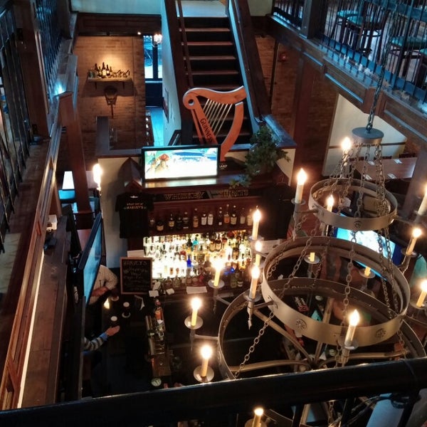 10/9/2014에 Rami M.님이 Harvey&#39;s Irish Pub &amp; Restaurant에서 찍은 사진