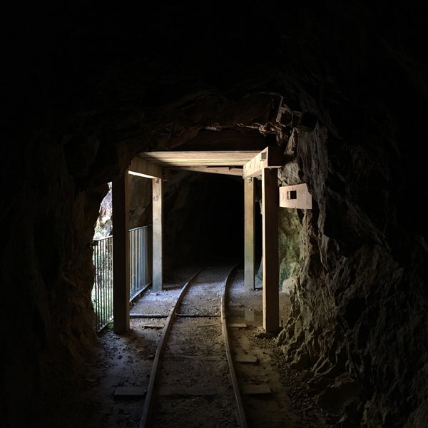 Виндовс 10 redstone. Windows walk. Star walk 2 разработчики. Star walk. Рабочий стол вин 10.