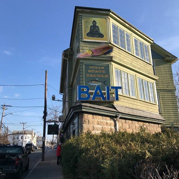 Ocean State Tackle is located at Branch Ave and Charles Street Providence RI. We are off I-95 and RT 146 at the Branch Ave Exit. Anglers from Worcester, Boston and  Springfield,  Mass. love our bait