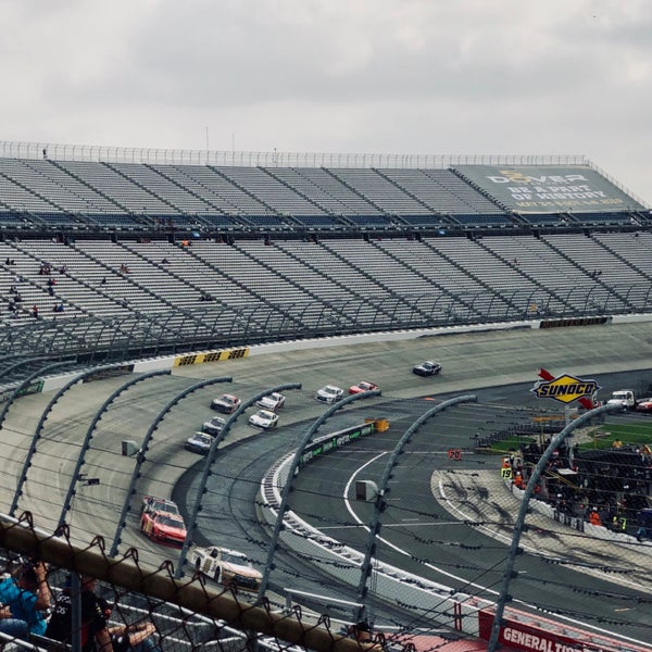 รูปภาพถ่ายที่ Dover International Speedway โดย Abdullah Z. เมื่อ 5/4/2019