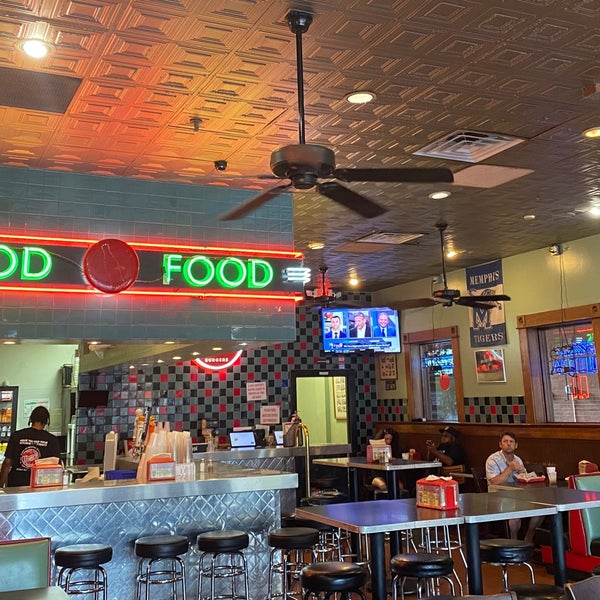 Dyer's Burgers Midtown 63 tips from 2633 visitors