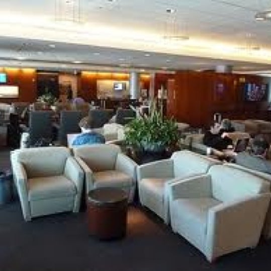 United Club East Airport Lounge in Denver