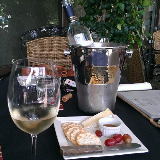 Photo taken at Sonoma Wine Bar &amp; Restaurant by Irena on 9/13/2013