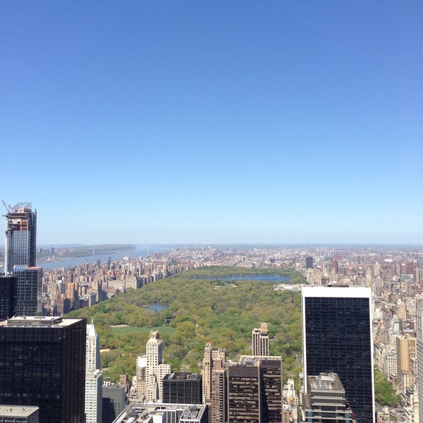 Photo taken at Top of the Rock Observation Deck by Mathey on 5/3/2013