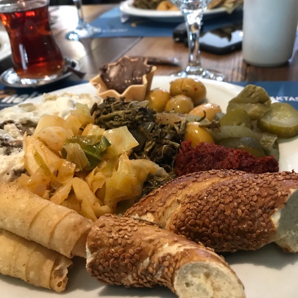 Снимок сделан в Aktaşlar Pide Restaurant пользователем Gacaroo 2/2/2020