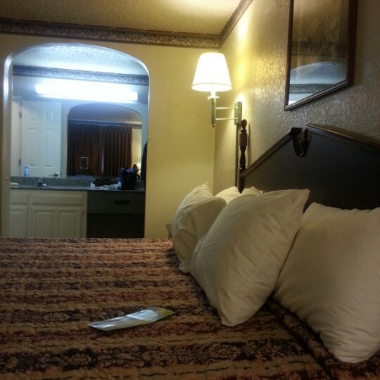 Photos At Days Inn By Wyndham Wagoner Hotel In Wagoner - 