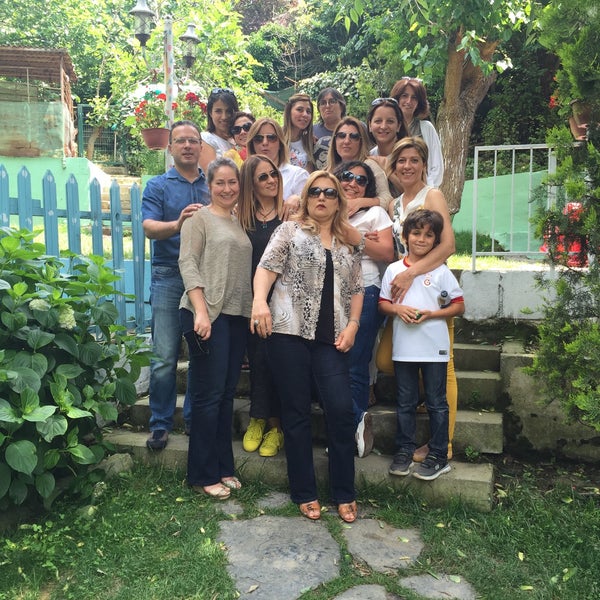 Foto tomada en Çiftlik Restaurant  por 🍀 Yasemin S. el 6/11/2015