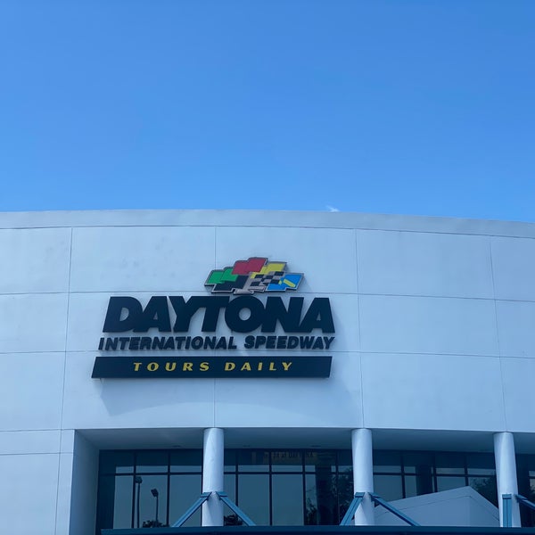 Foto tirada no(a) Daytona International Speedway por Maria K. em 6/8/2022