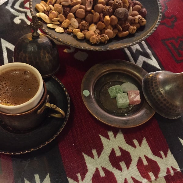 รูปภาพถ่ายที่ Büdeyri Âlâ Cafe โดย İsmail B. เมื่อ 7/23/2020
