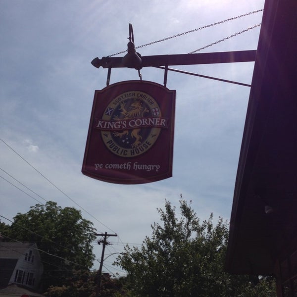 Photos At King S Corner Public House 603 Summit Ave Photo Taken At King 39 S Corner Public House By Brian J On