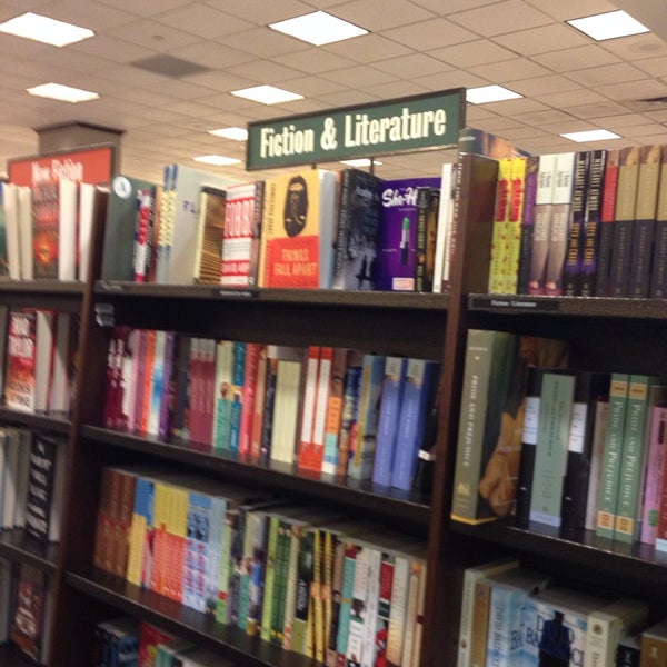 Photos At Barnes Noble 18 Tips From 1441 Visitors