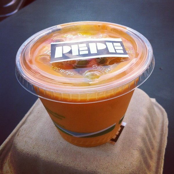 Photo taken at Pepe Food Truck [José Andrés] by Isa L. on 8/30/2013