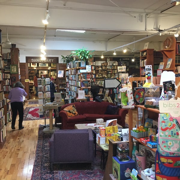 Photo taken at Loganberry Books by Kevin A. on 5/4/2019