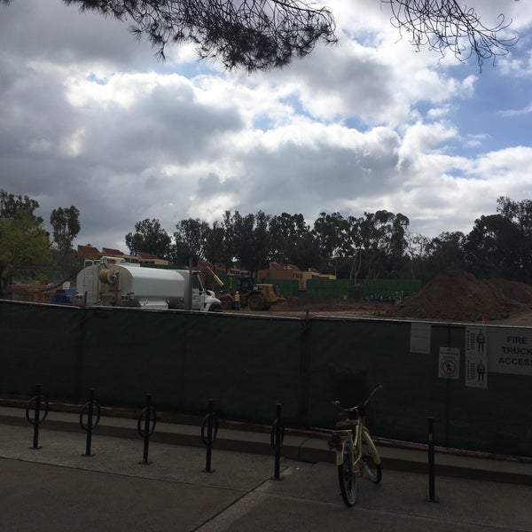 Brandywine Dining Commons College Cafeteria in University of