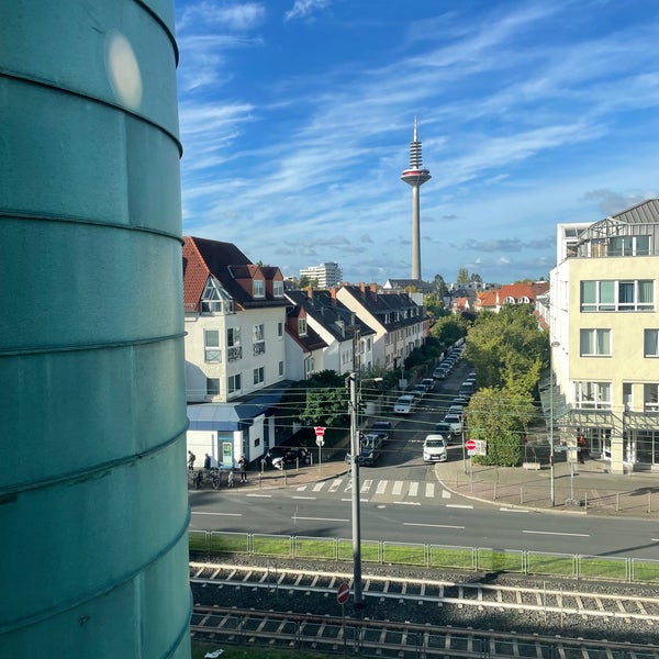 Fotos bei Bürgeramt Dornbusch - Dornbusch - Frankfurt am Main, Hessen