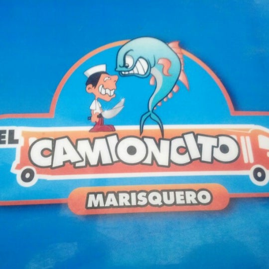 Photo prise au El Camioncito Carnes y Mariscos par Rodrigo V. le10/28/2012