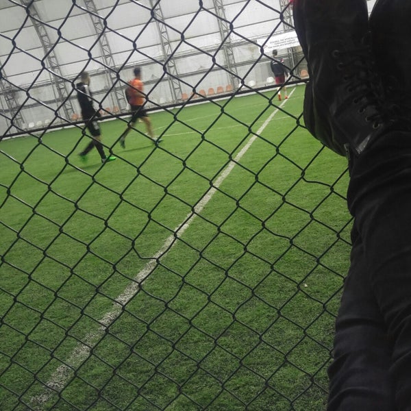 tse spor tesisleri futbol sahasi da fotograflar