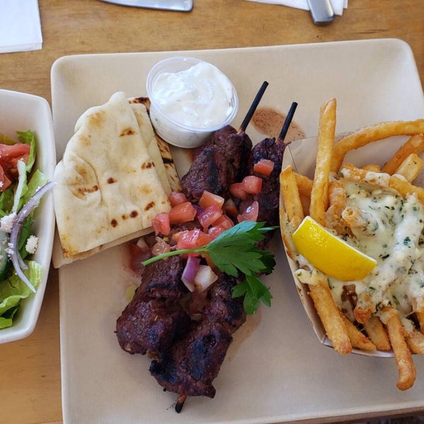 Photo taken at The Great Greek Mediterranean Cafe by Takako K. on 5/7/2019