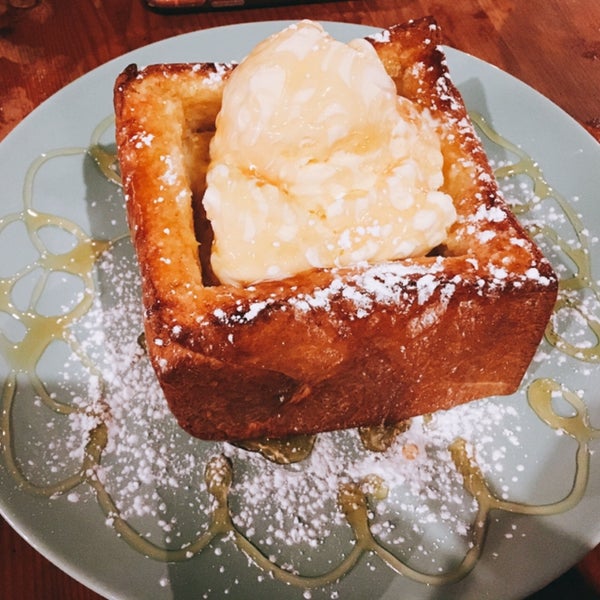 Photo taken at Serenade Coffee Bar &amp; Desserts by Takako K. on 3/8/2019