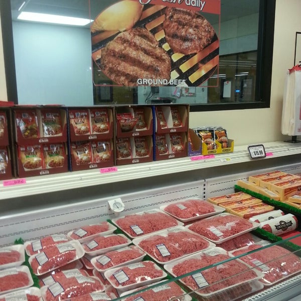 Harps Food Store Grocery Store in Siloam Springs