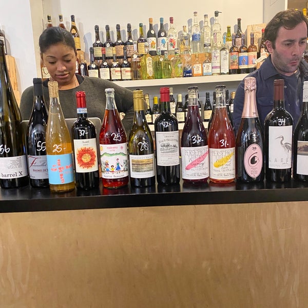 3/6/2020にJulia S.がTerry&#39;s West Village Wine and Spiritsで撮った写真