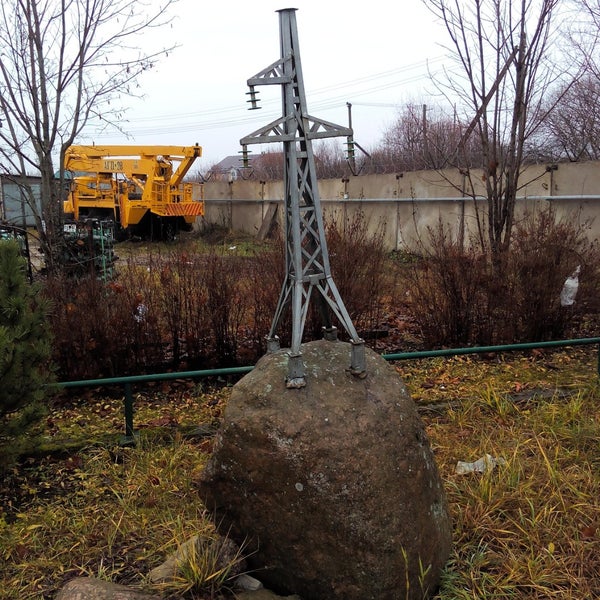 Чкалова д. Отключили электричество. Грозотрос вл 110 кв крепление. Ленинградская областная электросетевая компания. Выключить электричество.