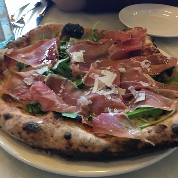 Photo taken at Pizzaiolo Primo by Steve T. on 4/7/2018