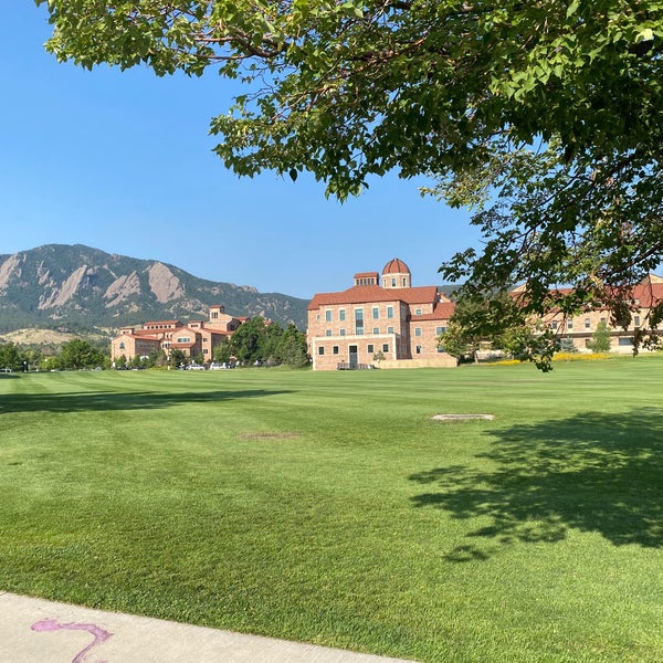Foto diambil di University of Colorado Boulder oleh Sandy pada 8/19/2020