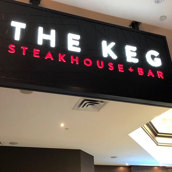 Foto scattata a The Keg Steakhouse + Bar - Fallsview/Embassy Suites da René L. il 7/12/2018