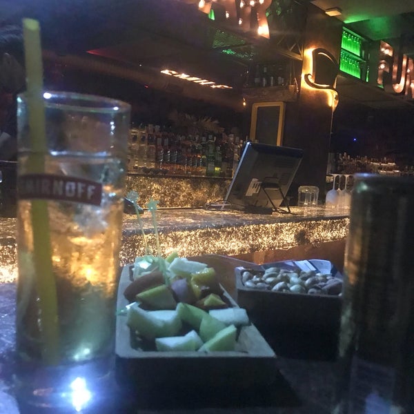 7/27/2018にMerve S.がTREN Resto &amp; Barで撮った写真