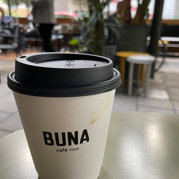 Das Foto wurde bei Buna - Café Rico von Justin L. am 10/6/2022 aufgenommen