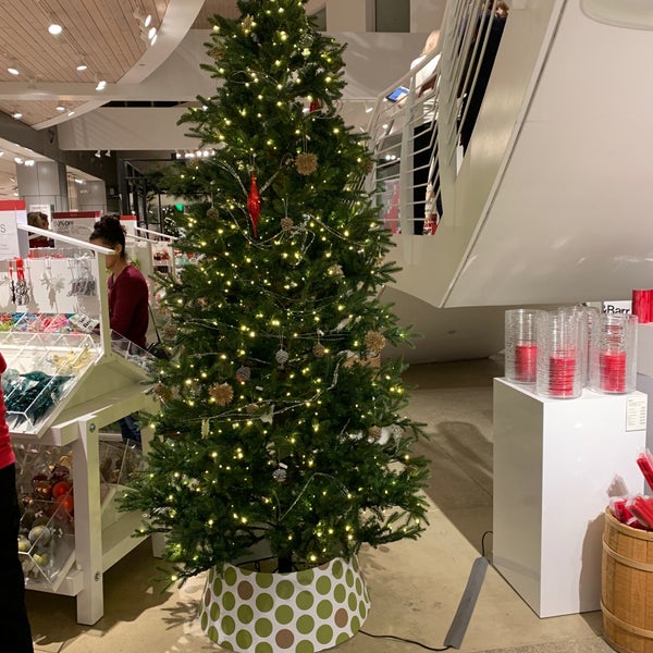 Photo taken at Crate &amp; Barrel by Patrick C. on 12/9/2018